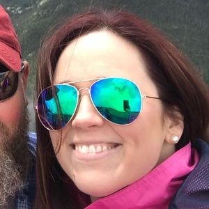 Meet your Posher, Catherine